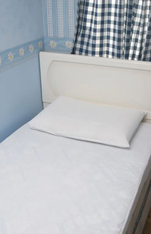 Caress Waterproof Bedding Double (140 x 200cm)